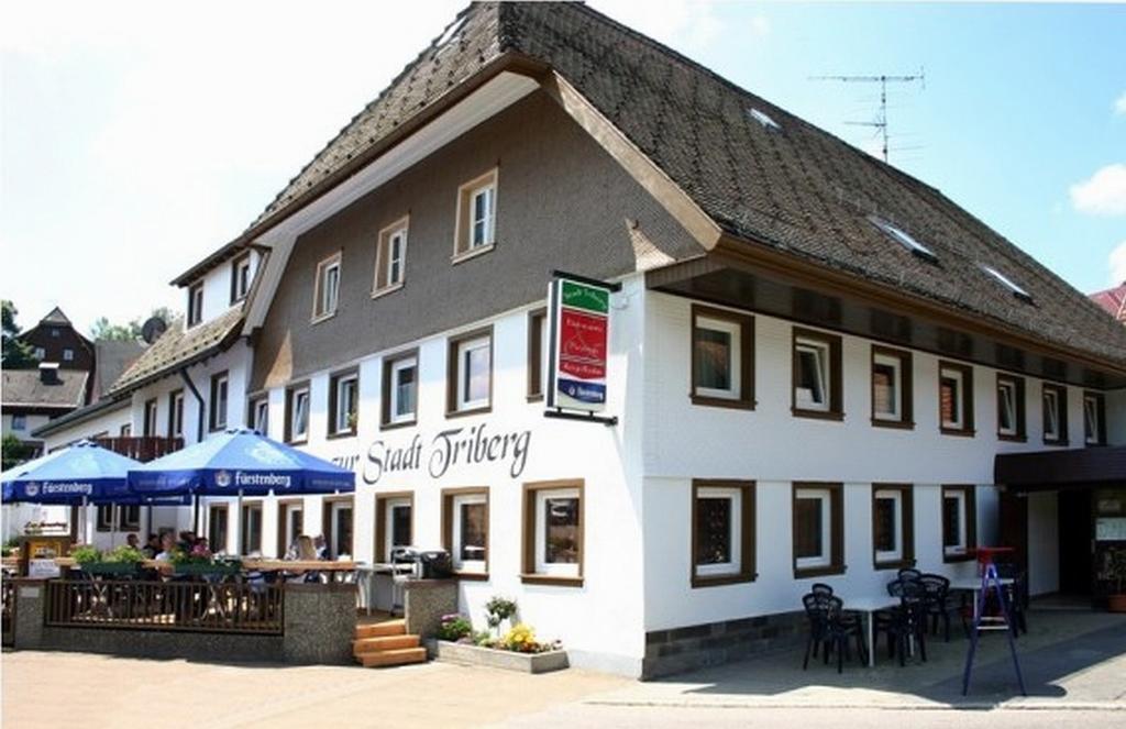 Gasthaus Zur Stadt Triberg Schonach im Schwarzwald Esterno foto